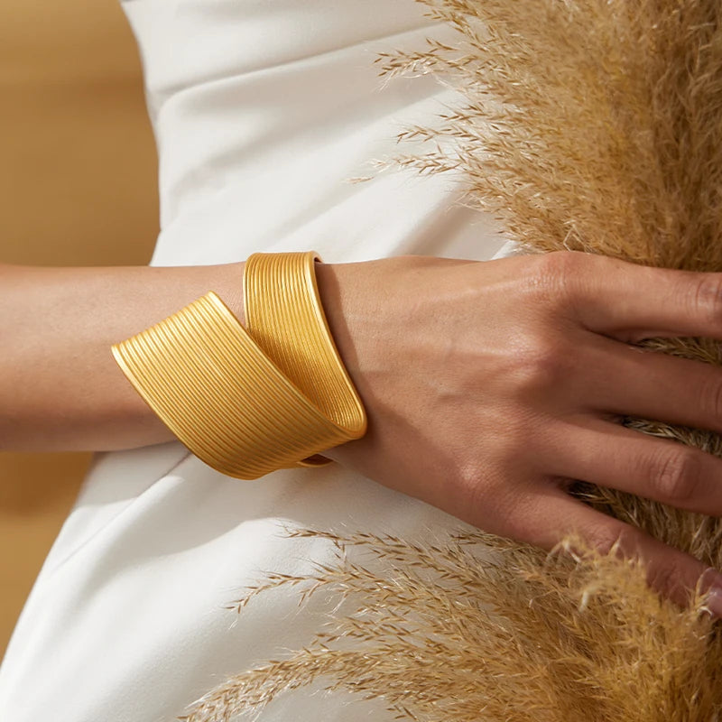 Cévana Aurelia Ribbon Cuff